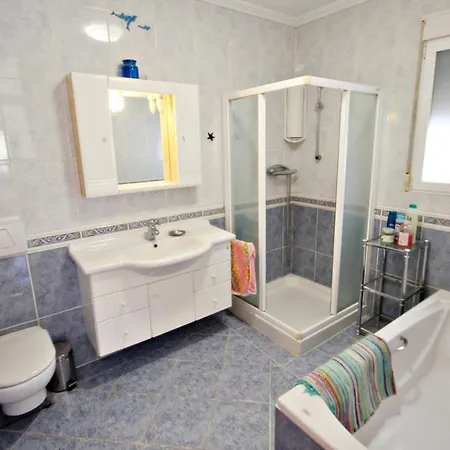 Conny - Sea View With Private Pool In 别墅 *